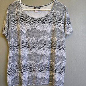 (Brittany Black) Polyester blouse, silver & black with small sequins